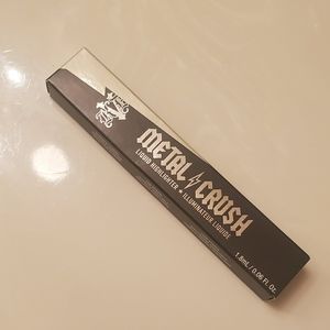 Kat Von D Metal Crush liquid highlighter pen